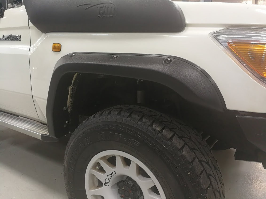 Fender Flares For Toyota Land Cruiser 71 Series 2010-2022 (Kut Snake)